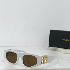 Picture of Balenciga Sunglasses _SKUfw56703586fw